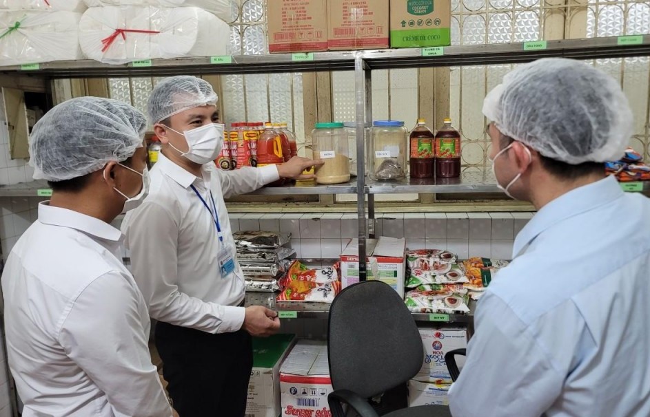 Quận Ba Đình tăng cường kiểm tra, giám sát an toàn thực phẩm