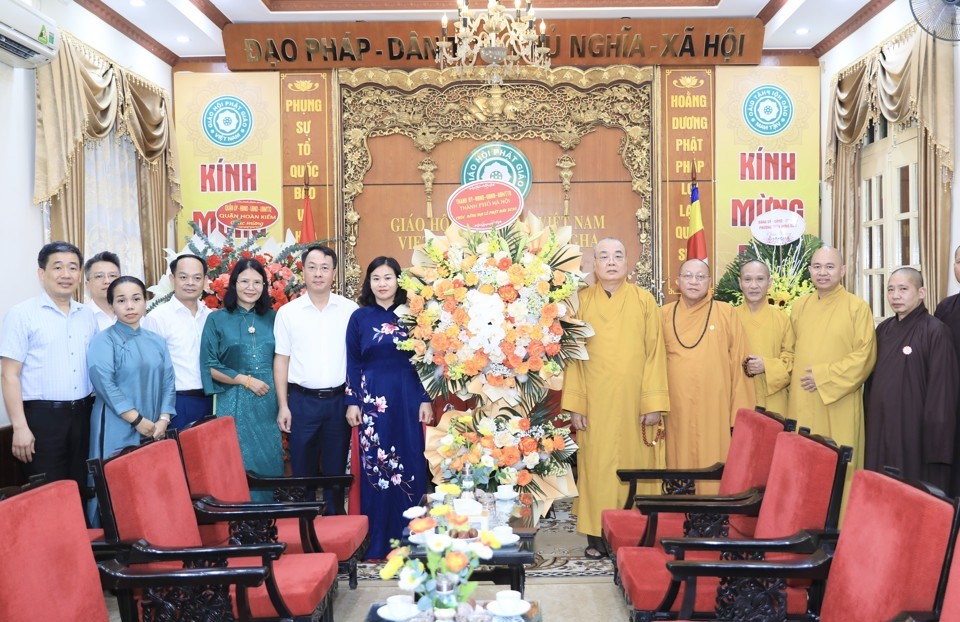 Tiếp tục đồng hành, hỗ trợ thành phố Hà Nội phát triển