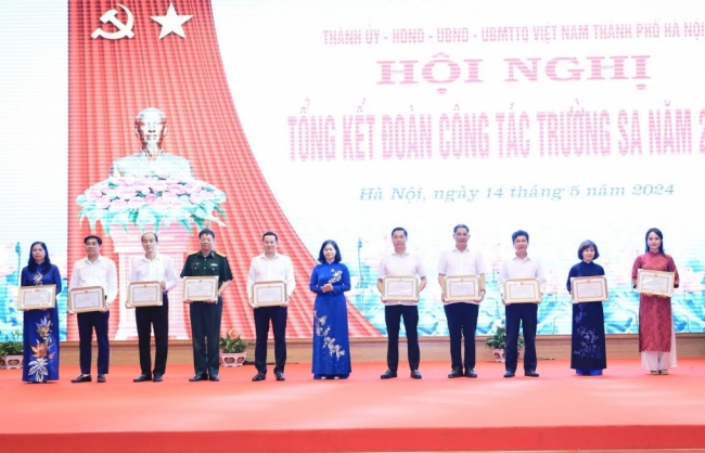 Lan toả tình yêu biển đảo, hòa chung nhịp đập vì Trường Sa