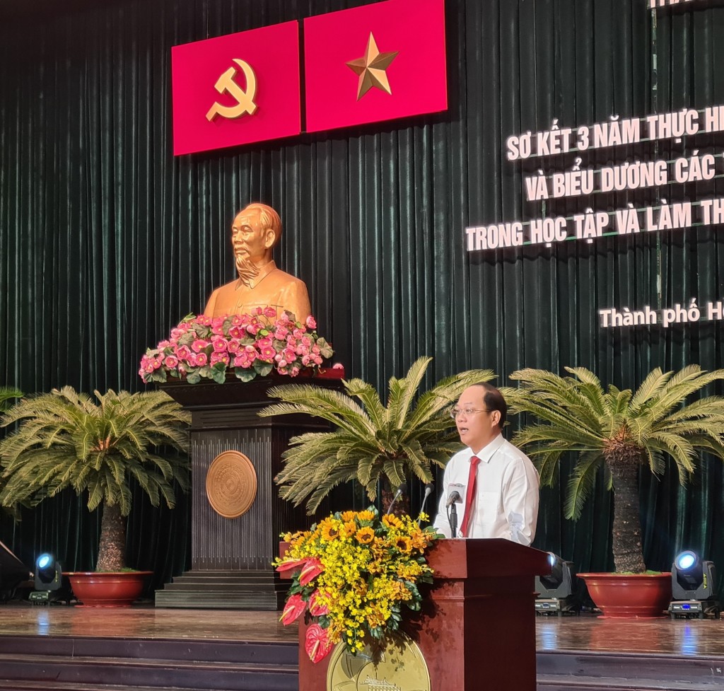 Phó Bí thư Thành uỷ TP HCM Nguyễn Hồ Hải phát biểu