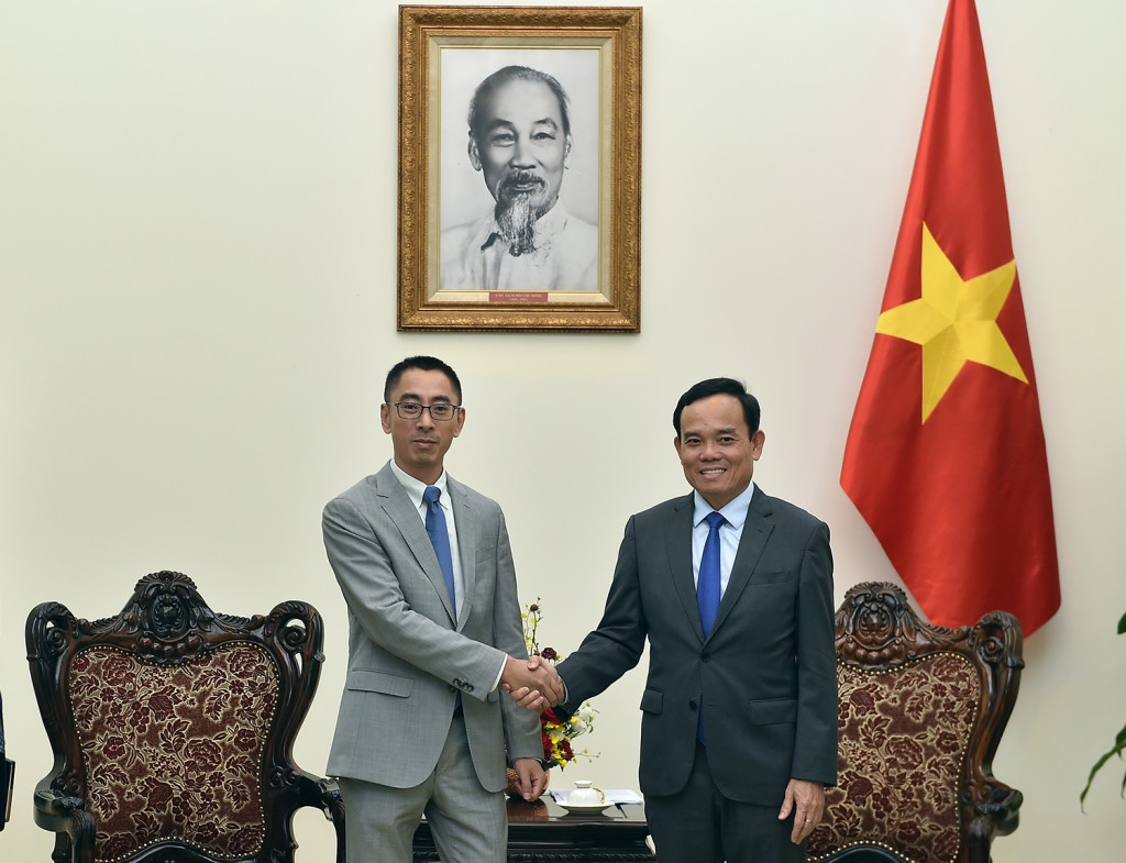 Phó Thủ tướng Trần Lưu Quang và Phó Chủ tịch Tập đoàn Huawei phụ trách khu vực châu Á-Thái Bình Dương Zhengjun Zhang - Ảnh: VGP/Hải Minh