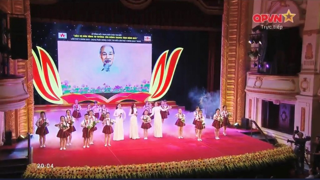 Các ca khúc do Tạ Duy Tuấn viết được khán giả đón nhận và luôn được biểu diễn trong các sự kiện âm nhạc lớn
