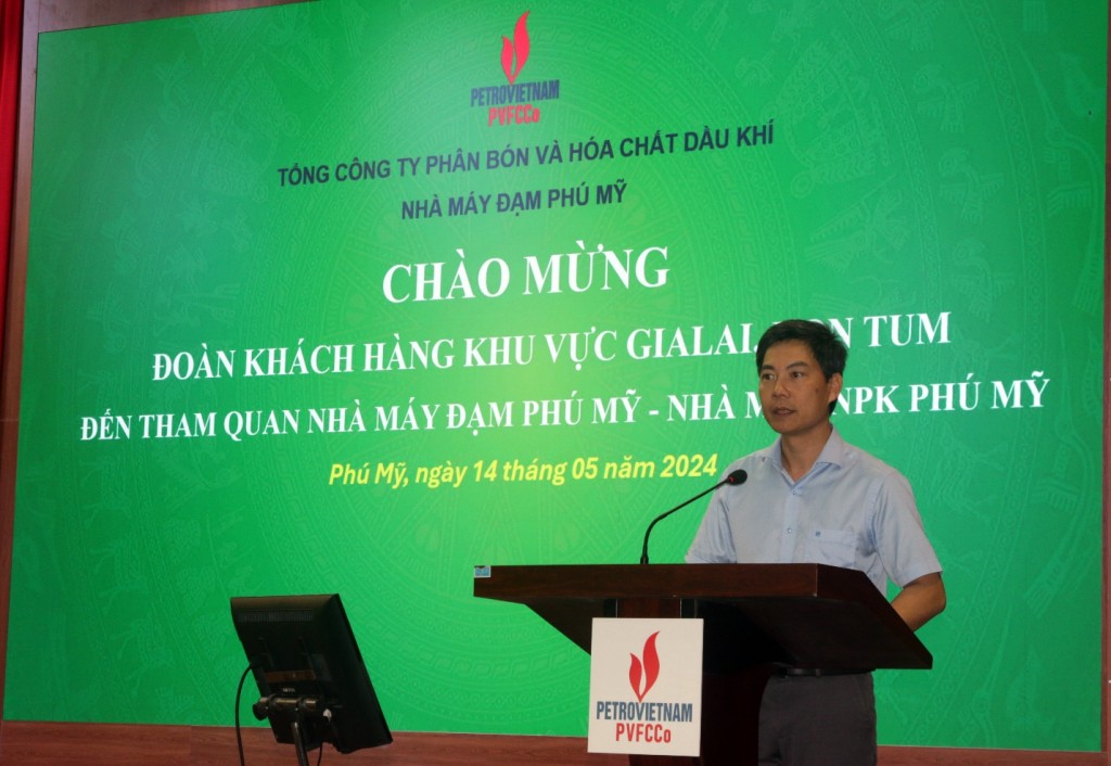 Đoàn lãnh đạo các công ty, nông trường Cà phê khu vực Gia Lai - Kon Tum tham quan Nhà máy Đạm Phú Mỹ