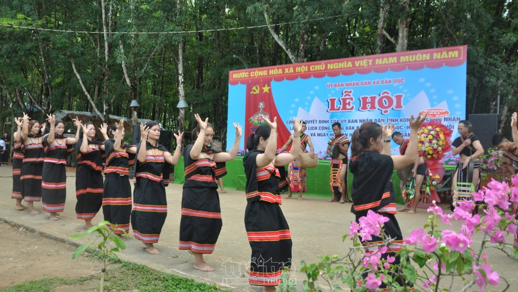 Kon Tum: Công nhận làng du lịch cộng đồng Đăk Răng