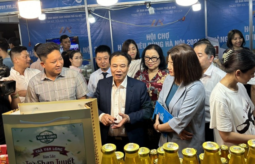 Hơn 90 doanh nghiệp tham gia Hội chợ hàng tiêu dùng Hà Nội 2024