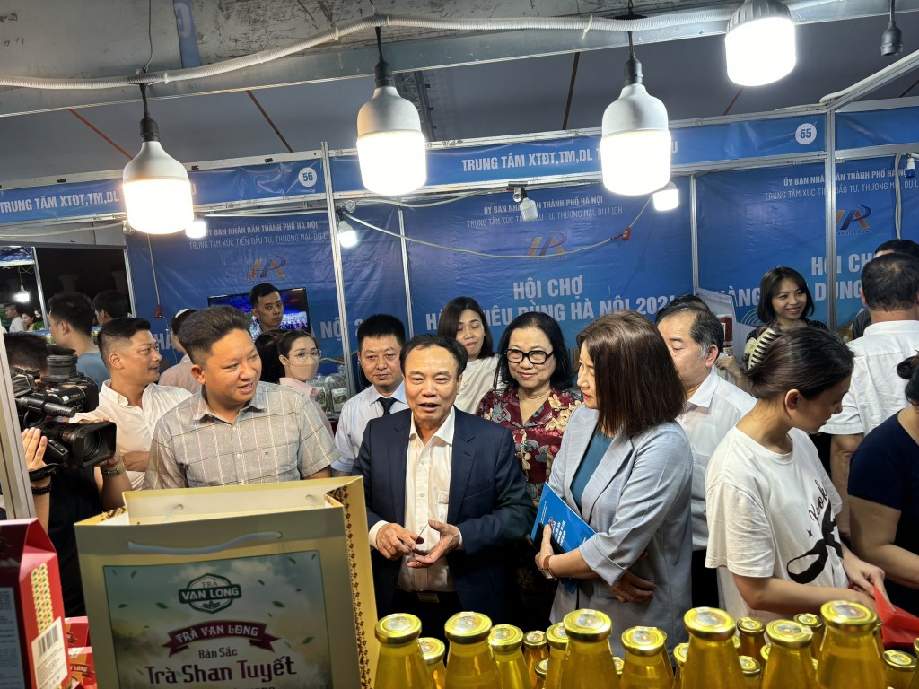 Hơn 90 doanh nghiệp tham gia Hội chợ hàng tiêu dùng Hà Nội 2024