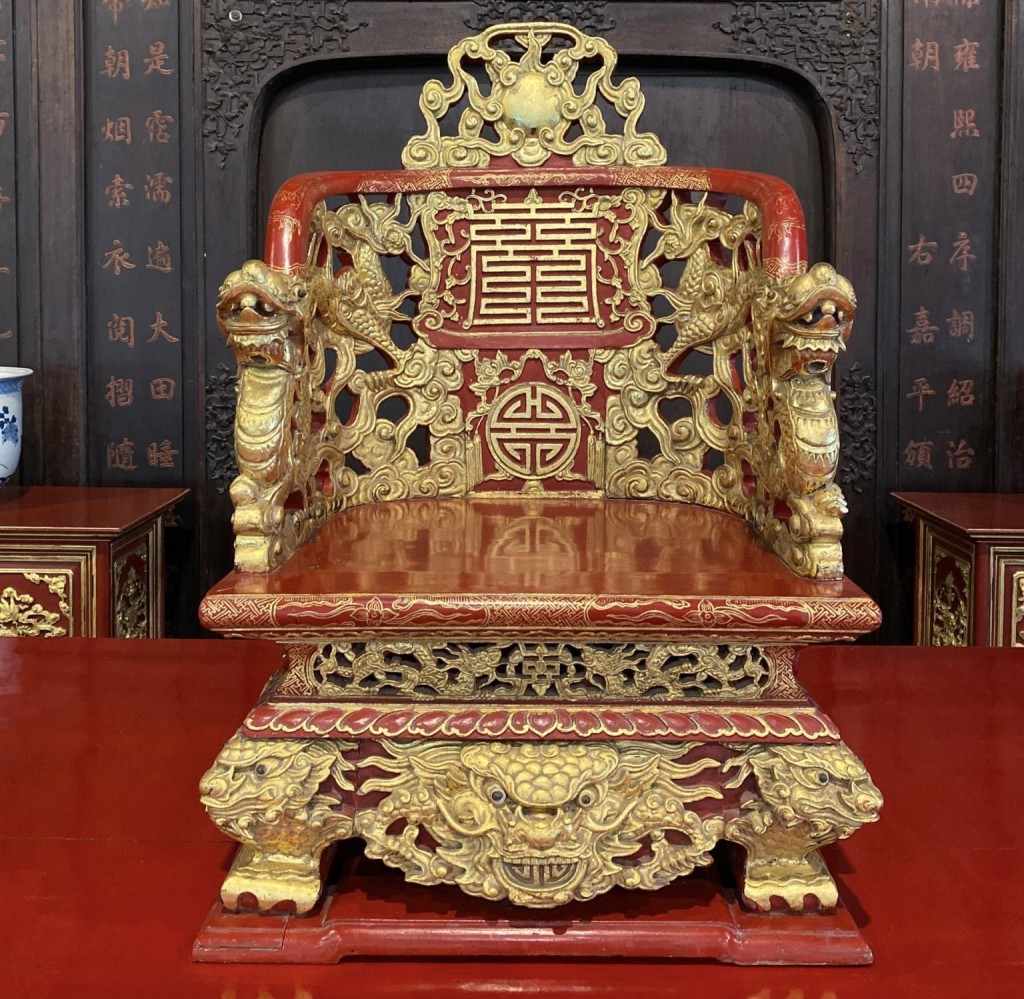 Cổ vật ngai của hoàng đế triều Nguyễn được định danh và triển lãm trên không gian số (Ảnh TTBT)