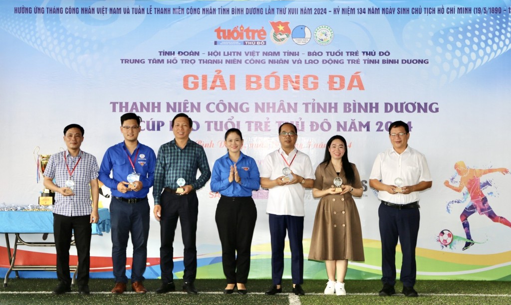 Khai mạc Giải Bóng đá nam Thanh niên công nhân tỉnh Bình Dương - Cúp báo Tuổi trẻ Thủ đô năm 2024