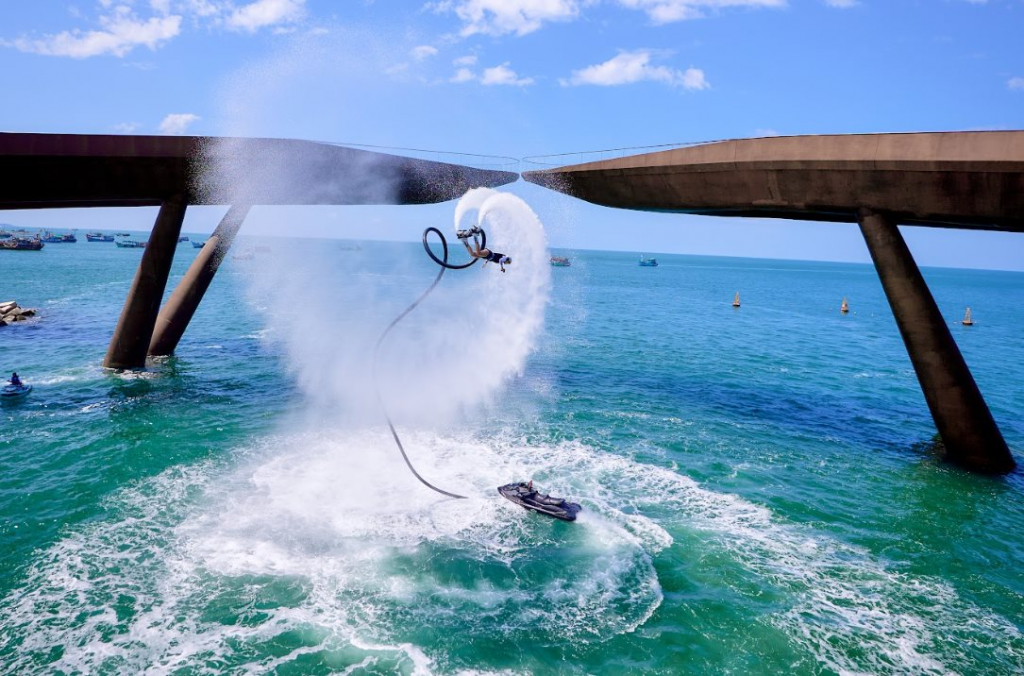 DIFF 2024 “chiêu đãi” du khách những màn trình diễn Jetski & Flyboards đặc biệt (Ảnh minh họa)