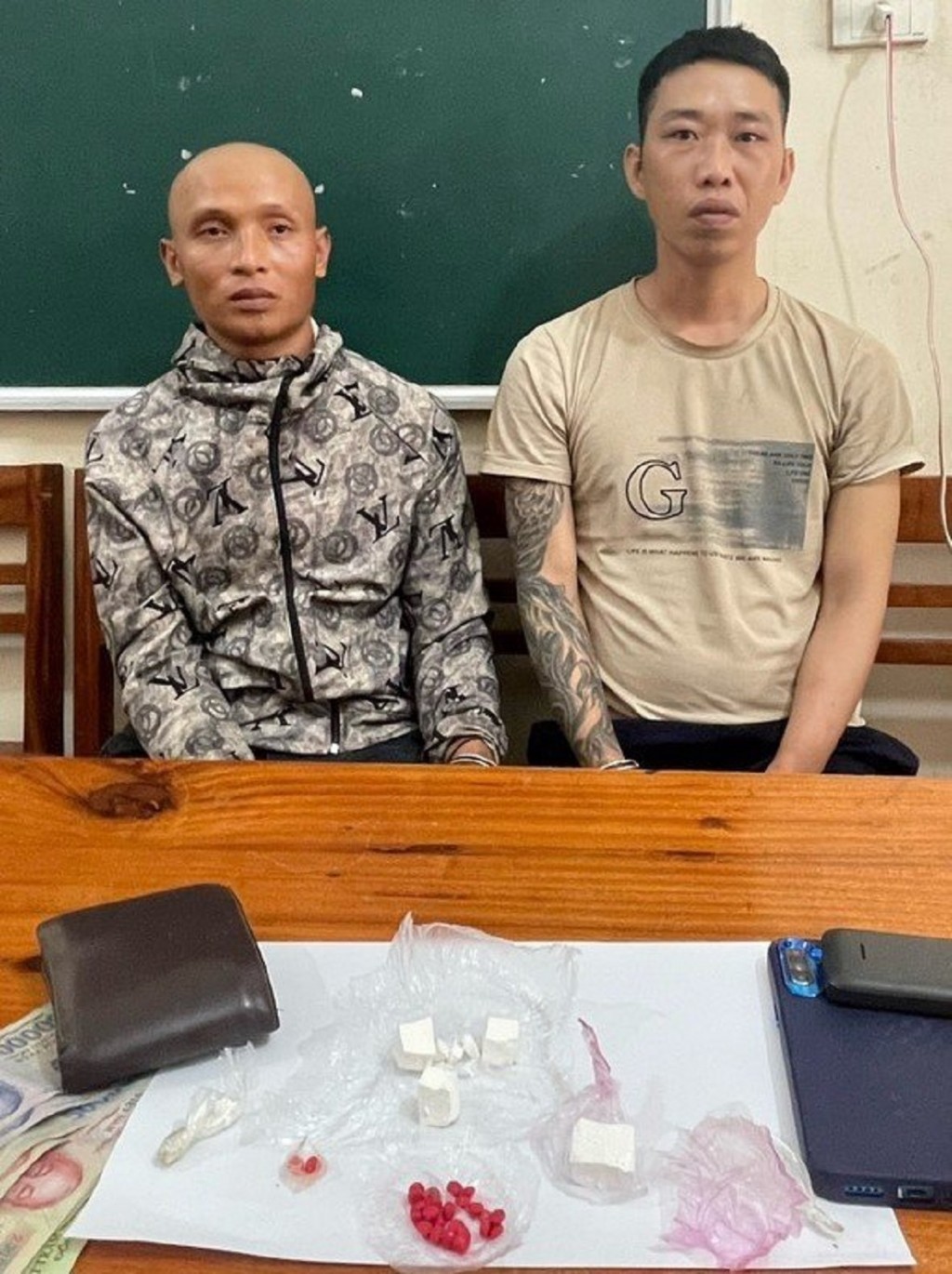 Quỳ Châu (Nghệ An): 2 đối tượng mang tiền án vẫn tiếp tục mua bán ma túy