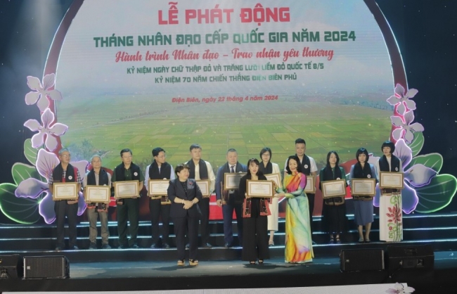 Dự án “Chăm em đủ chất” đến vùng cao Điện Biên, Sơn La