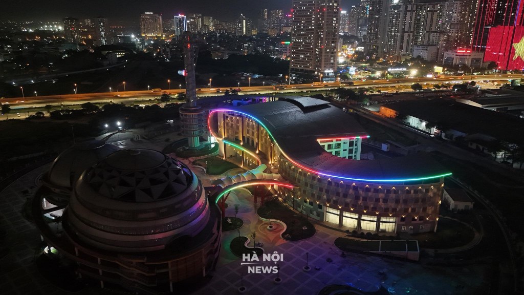 Cận cảnh Cung Thiếu nhi Hà Nội sắp khánh thành Cận cảnh Cung Thiếu nhi Hà Nội sắp khánh thành