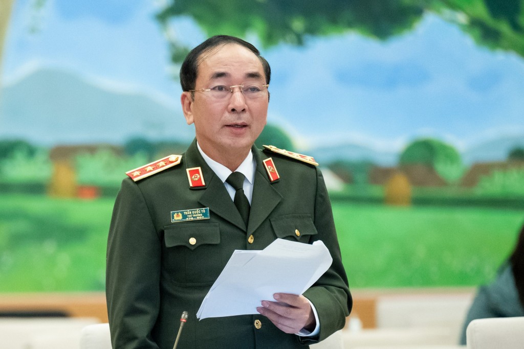 Thượng tướng Trần Quốc Tỏ điều hành hoạt động của Bộ Công an. Ảnh: media.quochoi.vn.