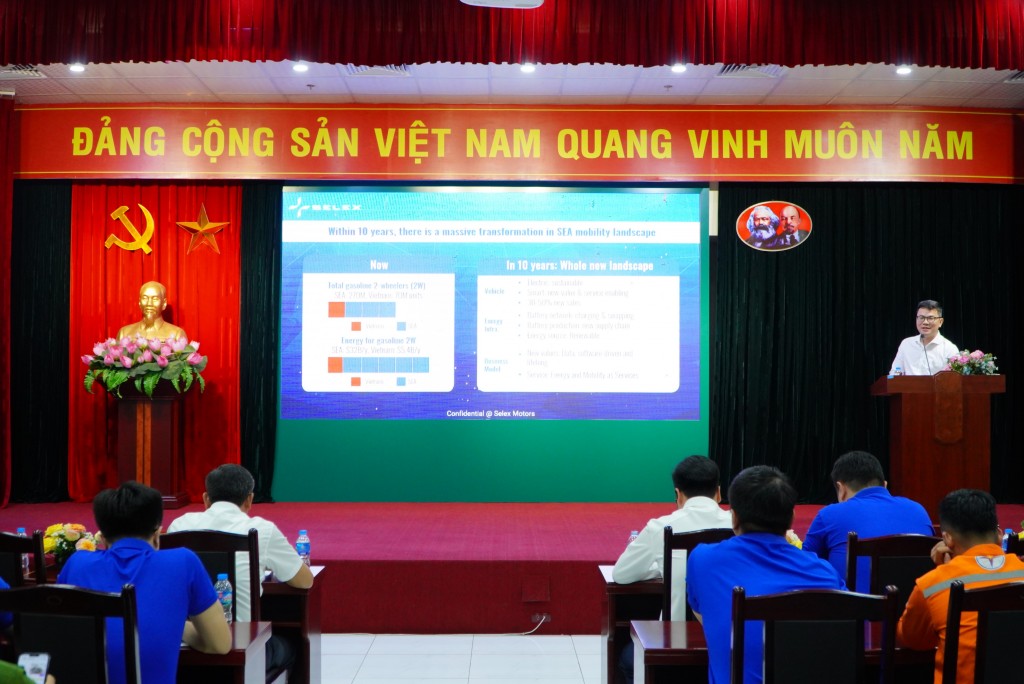 Người trẻ tìm kiếm giải pháp tiết kiệm điện và phòng chống cháy nổ Người trẻ tìm kiếm giải pháp tiết kiệm điện và phòng chống cháy nổ