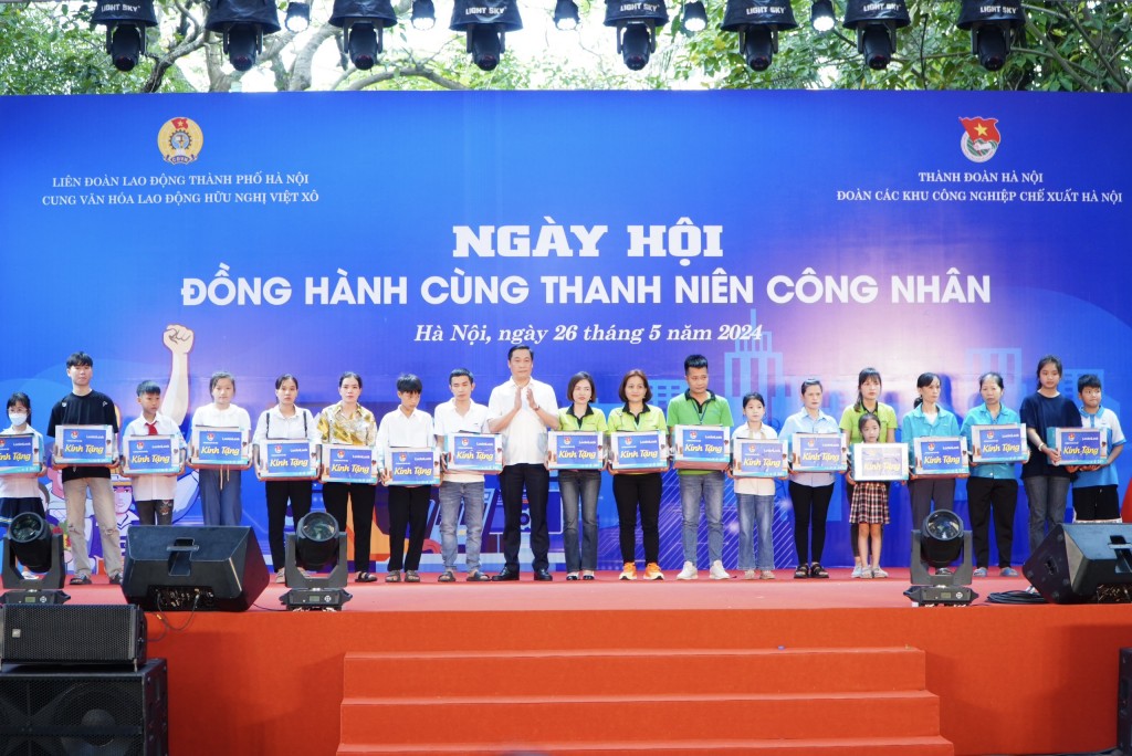 Nhiều hoạt động ý nghĩa đồng hành cùng thanh niên, công nhân Thủ đô