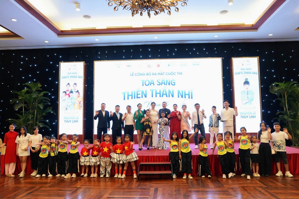 Cuộc thi “Tỏa sáng thiên thần nhí” mùa 5 trải qua bốn vòng thi từ ngày 26/5 đến 29/6 tại TP Đà Nẵng