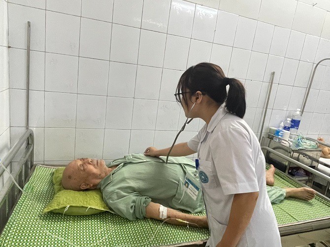BVĐK Hà Đông: đặt thành công máy tạo nhịp cứu sống bệnh nhân cao tuổi mắc nhiều bệnh nền - Tin tức sự kiện - Cổng thông tin điện tử Sở y tế Hà Nội