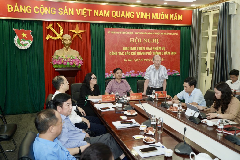 Giao ban công tác báo chí thành phố Hà Nội tháng 6/2024