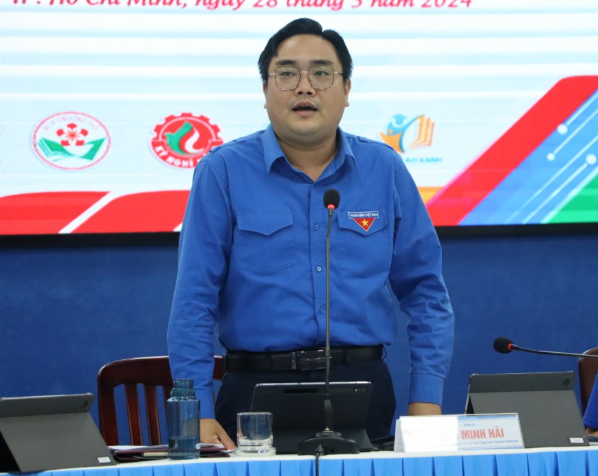 Bí thư Thành đoàn TP HCM Ngô Minh Hải đặt nhiệm vụ cho các chiến sĩ