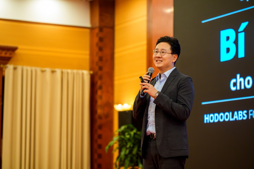 Ông Kim Min Woo - Founder & CEO Hodoo labs chia sẻ tại sự kiện