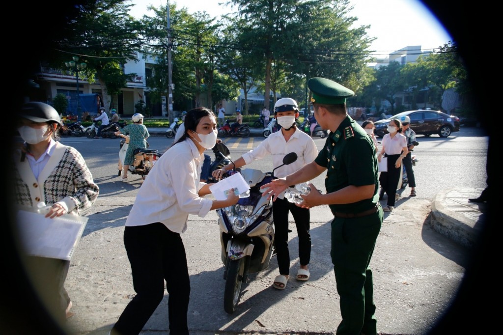 Các lực lượng tham gia tiếp sức sĩ tử thi tốt nghiệp THPT năm 2023 (Ảnh: qungnam.gov.vn)