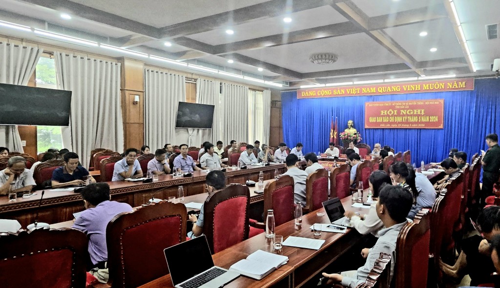 Toàn cảnh Hội nghị giao ban báo chí tỉnh Đắk Lắk định kỳ tháng 5/2024 (Ảnh: Ngọc Linh)