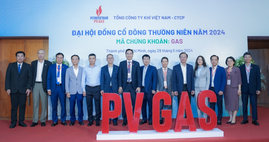 Lãnh đạo Petrovietnam chúc mừng thành công ĐHĐCĐ PV GAS 2024