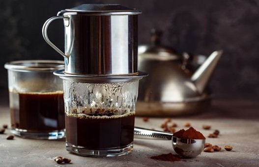 Cà phê phin hương vị truyền thống đậm đà của người Việt