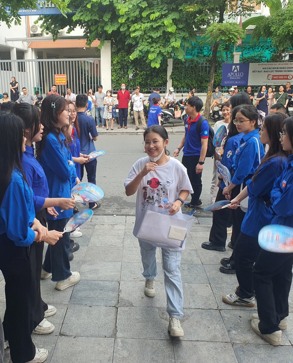 Rộn ràng 