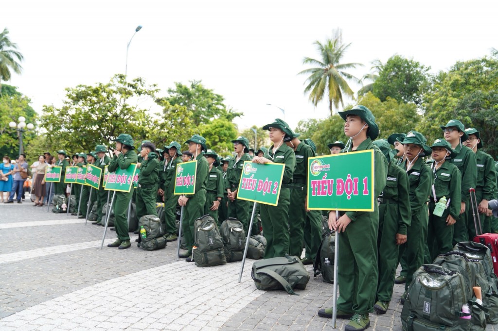 lễ xuất quân chương trình “Học kỳ trong quân đội” đợt 1 năm 2024 tại Bảo tàng Quân khu V (Ảnh Đ.Minh)