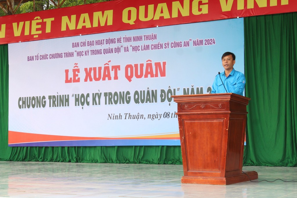Đồng chí Huỳnh Hữu Phúc – UV. BCH Trung ương Đoàn, Bí thư Tỉnh đoàn Ninh Thuận - Trưởng Ban Tổ chức Chương trình phát biểu tại buổi lễ.