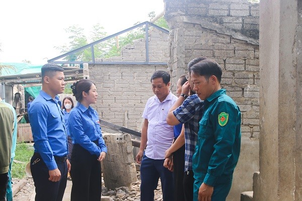 Thanh Hoá: Áo xanh tình nguyện miệt mài hỗ trợ xây dựng đường dây 500 KV mạch 3