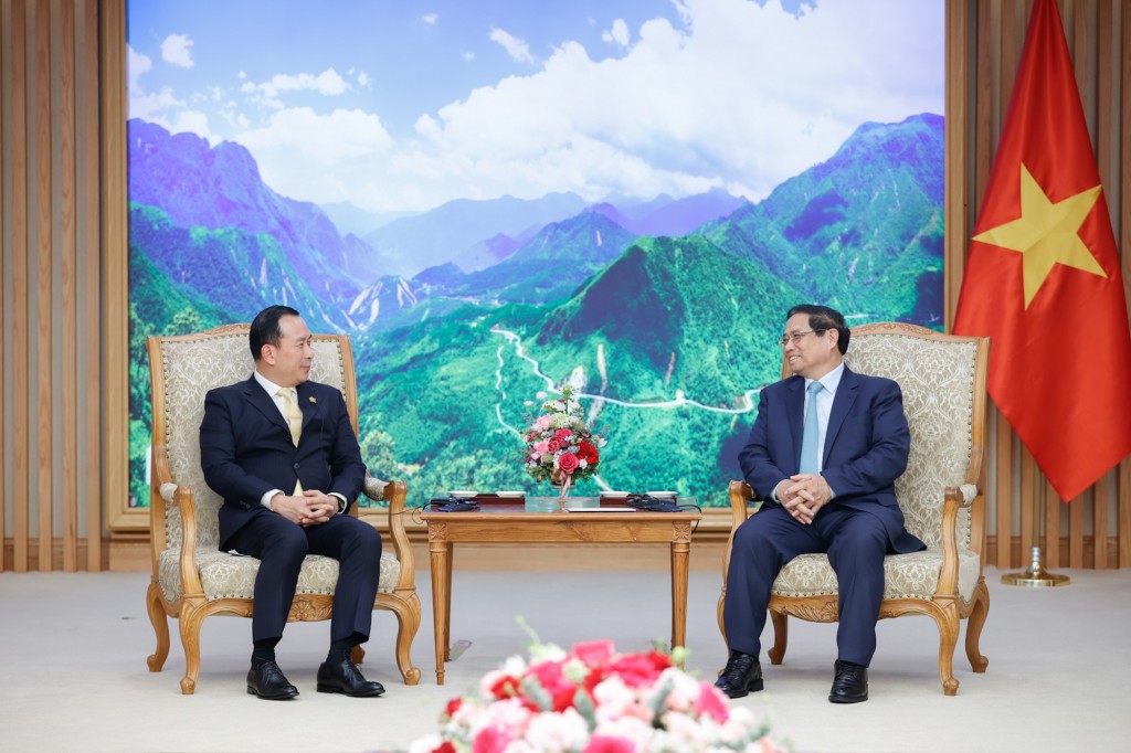 Thủ tướng Phạm Minh Chính hoan nghênh chuyến thăm của Bộ trưởng Bộ Thanh tra Vương quốc Campuchia Huot Hak, tiếp tục cụ thể hóa các thỏa thuận của lãnh đạo cấp cao 2 nước - Ảnh: VGP/Nhật Bắc