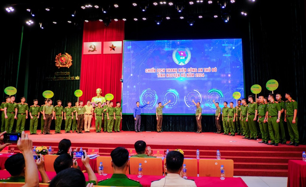 Đồng chí Trần Quang Hưng, 