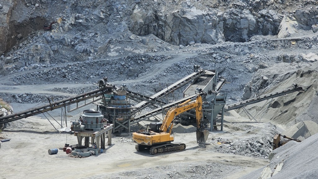 Quảng Nam: Vướng mắc trong cấp lại giấy phép khai thác khoáng sản