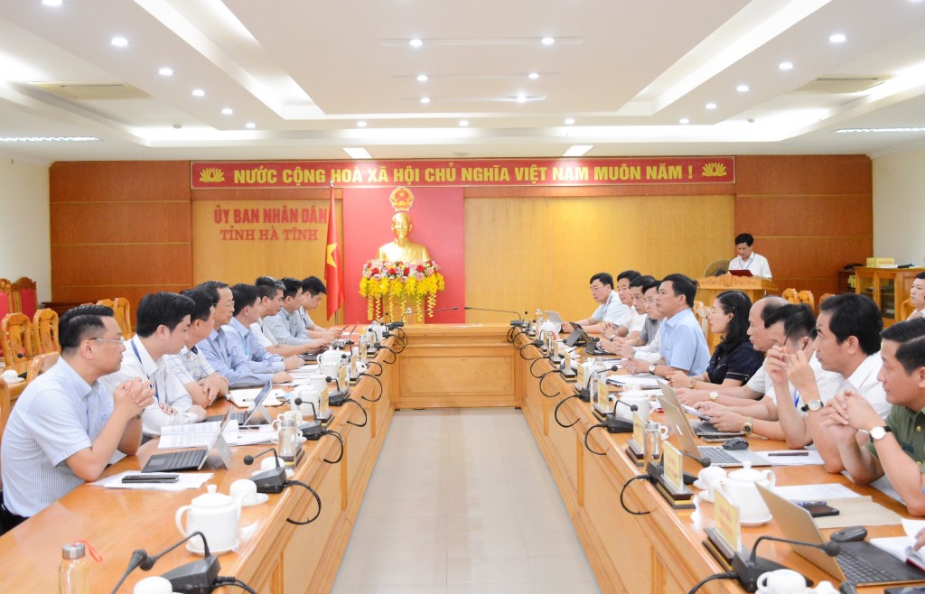 Quang cảnh buổi làm việc giữa Đoàn kiểm tra số 1 và UBND tỉnh Hà Tĩnh.jpg