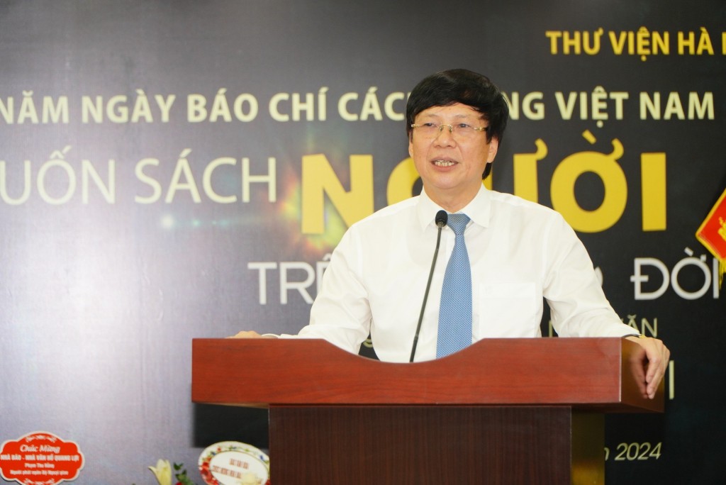 “Người trên đường đời” thấm đẫm nghĩa tình của nhà báo Hồ Quang Lợi