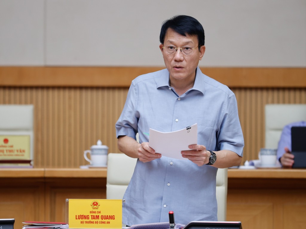 Bộ trưởng Bộ Công an Lương Tam Quang phát biểu tại phiên họp - Ảnh: VGP/Nhật Bắc