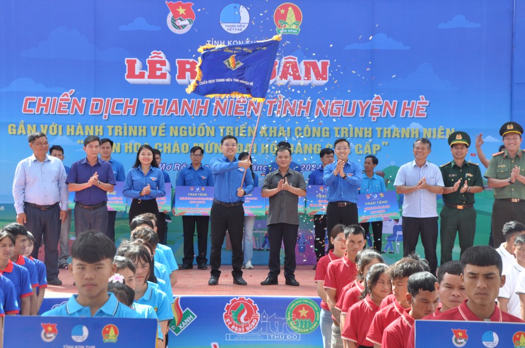 Tuổi trẻ Kon Tum xung kích Chiến dịch Thanh niên tình nguyện hè 2024