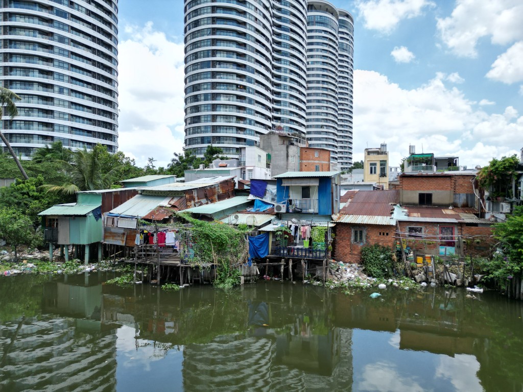 Bức tranh tương phản giữa lòng TP Hồ Chí Minh