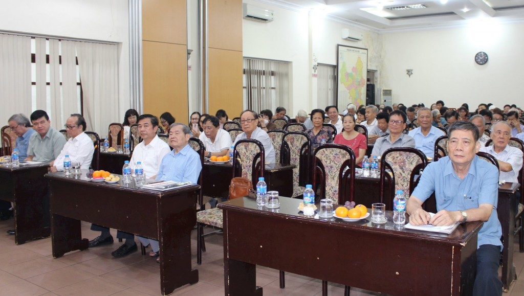 Các nhà báo tham dự buổi gặp mặt nhân kỷ niệm 99 năm Ngày Báo chí cách mạng Việt Nam. Ảnh: Đình Hiệp