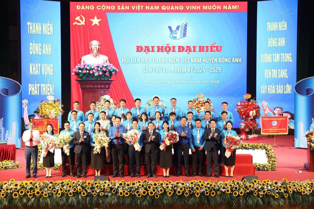  Ủy ban Hội LHTN Việt Nam huyện Đông Anh khóa VII nhiệm kỳ 2024 - 2029 ra mắt Đại hội