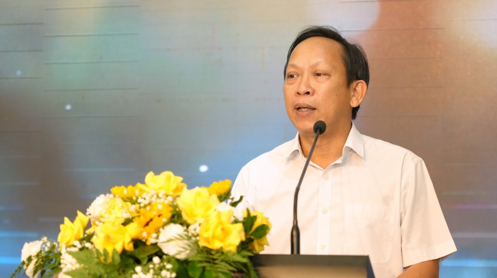 Ông Nguyễn Đình Xuân - Giám đốc Sở NN&PTNT phát biểu khai mạc toạ đàm
