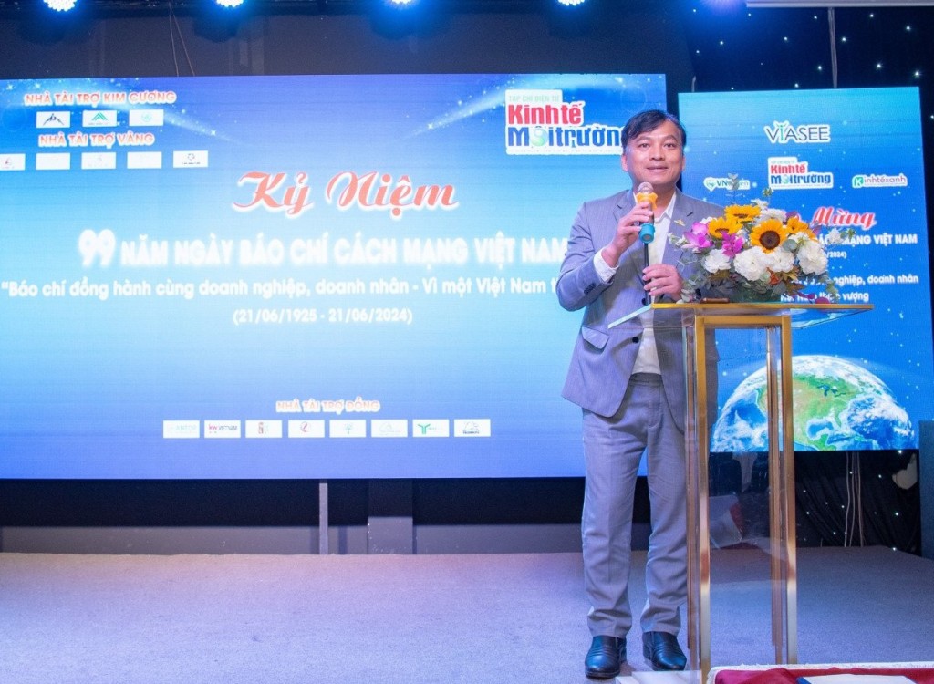 ông Dương Long Thành - Phó Chủ tịch Hội Doanh nhân trẻ Việt Nam, Chủ tịch Hội Doanh nhân trẻ tỉnh Long An, Chủ tịch HĐQT Thắng Lợi Group 