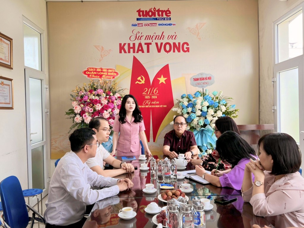 Bí thư Thành đoàn Hà Nội Chu Hồng Minh phát biểu chúc mừng báo Tuổi trẻ Thủ đô