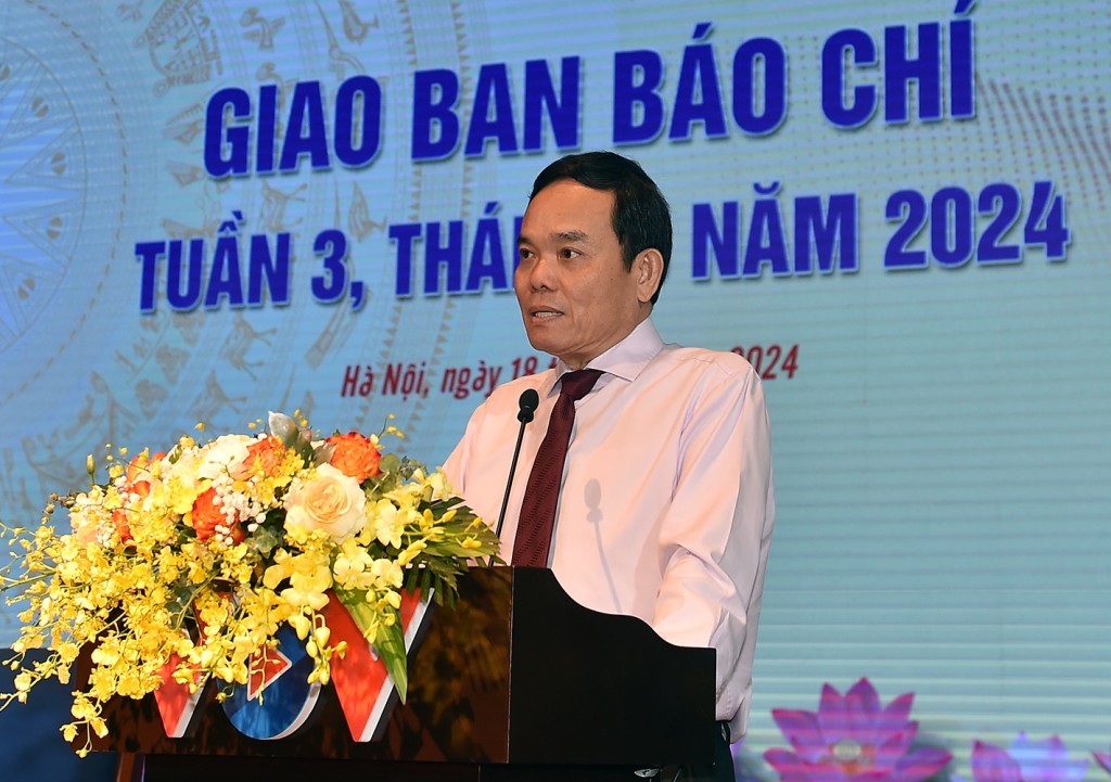 Phó Thủ tướng Trần Lưu Quang cho rằng, các cơ quan báo chí cần tìm tòi cách làm mới, tư duy mới để giải quyết nhiều bài toán đặt ra trong giai đoạn này - Ảnh: VGP/Hải Minh