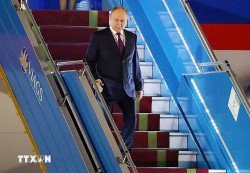 Tổng thống Vladimir Putin bắt đầu chuyến thăm cấp Nhà nước tới Việt Nam