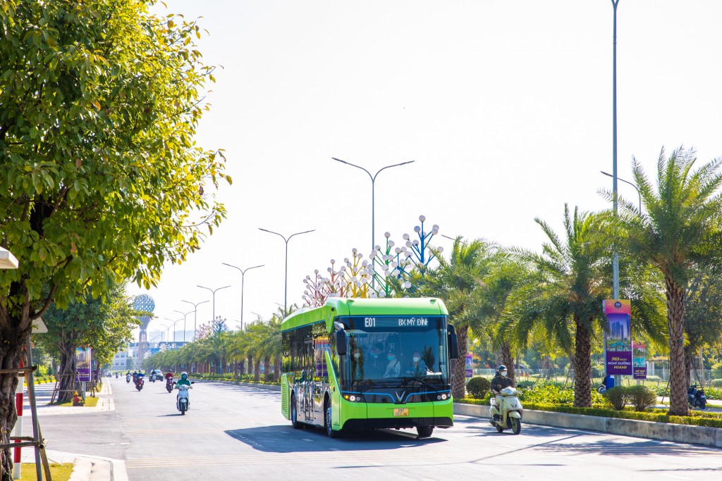Động lực để Hà Nội “xanh hóa” hệ thống giao thông công cộng