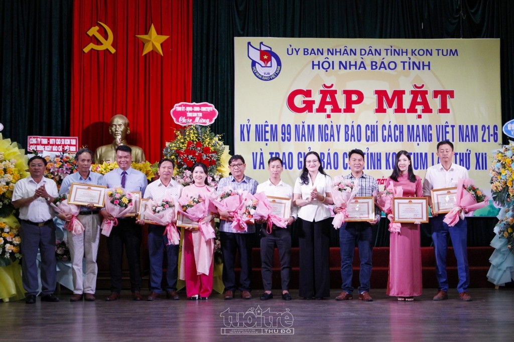 Báo Tuổi trẻ Thủ đô đạt 2 giải Báo chí tỉnh Kon Tum