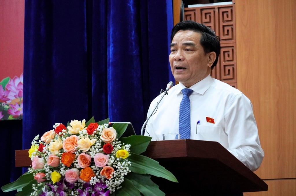 Chủ tịch UBND tỉnh Quảng Nam Lê Văn Dũng phát biểu nhận nhiệm vụ.